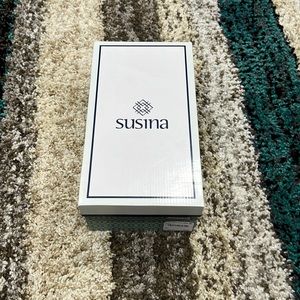 Womens Susina athletic shoes